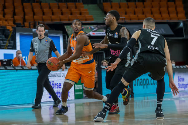 使得球队整 使得球队整