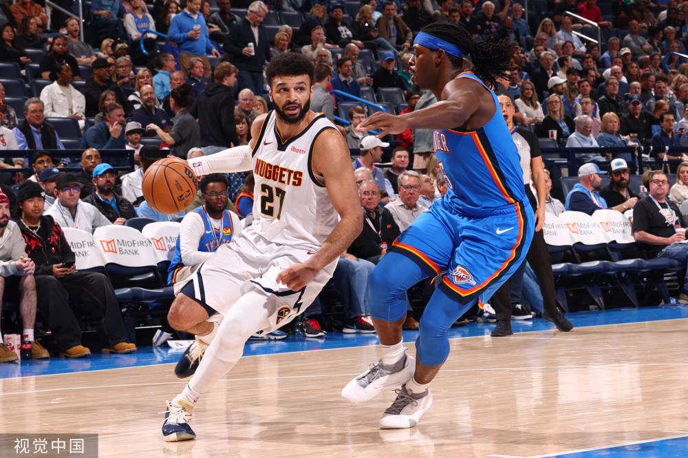 其成功背后 其成功背后